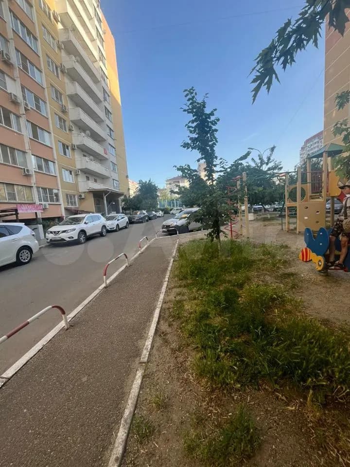 Продается 2-комн. квартира, 65 м²