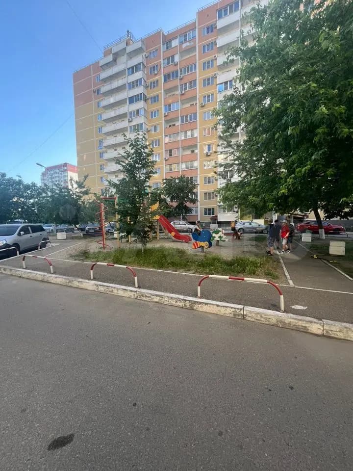 Продается 2-комн. квартира, 65 м² — фото 4