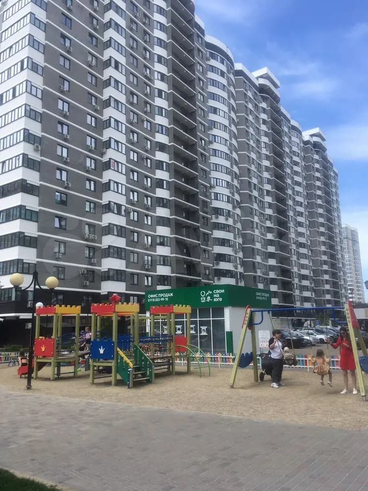 Продается 2-комн. квартира, 61.4 м²