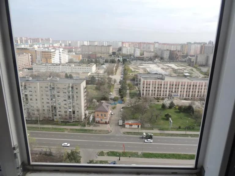 Продается 3-комн. квартира, 70 м² — фото 2