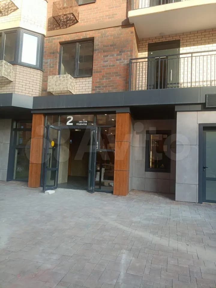 Продается 1-комн. квартира, 42.2 м² — фото 2