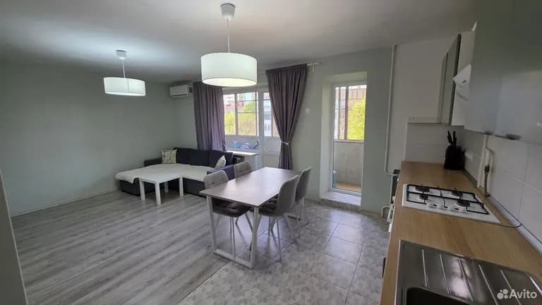 Продается 4-комн. квартира, 75.9 м² — фото 2