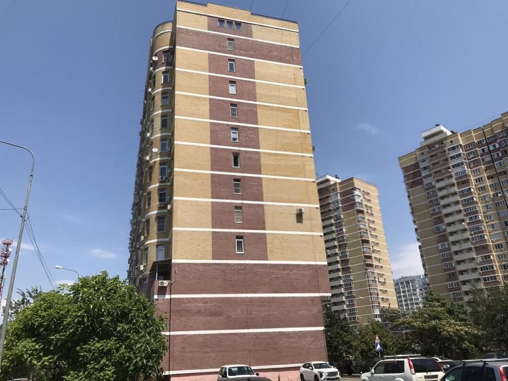 Продается 2-комн. квартира, 71 м²