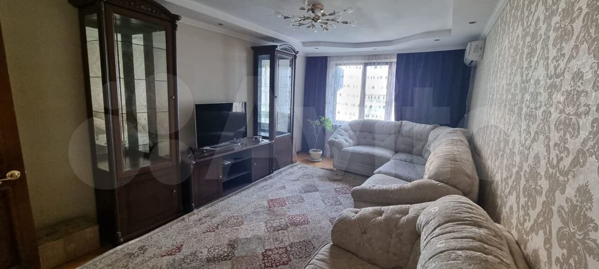 Продается 4-комн. квартира, 105 м²