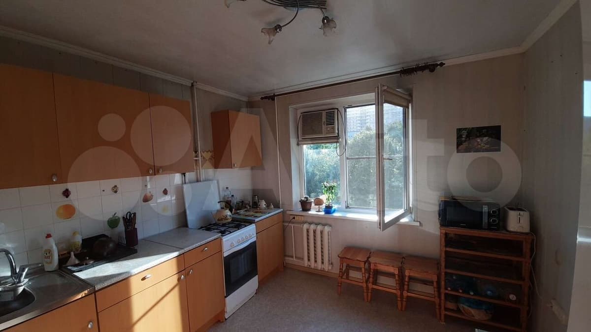 Продается 4-комн. квартира, 79.5 м²