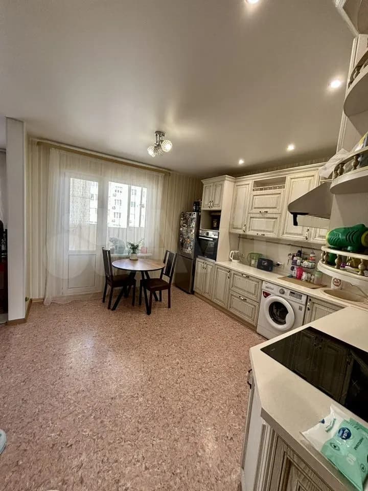 Продается 3-комн. квартира, 90.6 м² — фото 2