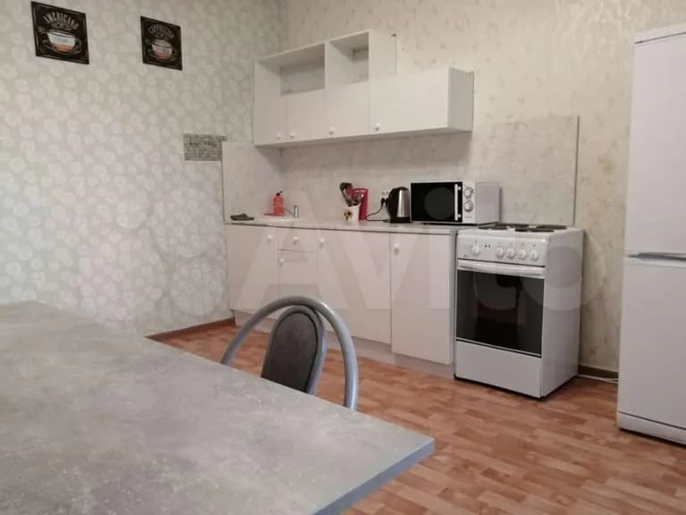 Продается 2-комн. квартира, 78 м² — фото 4