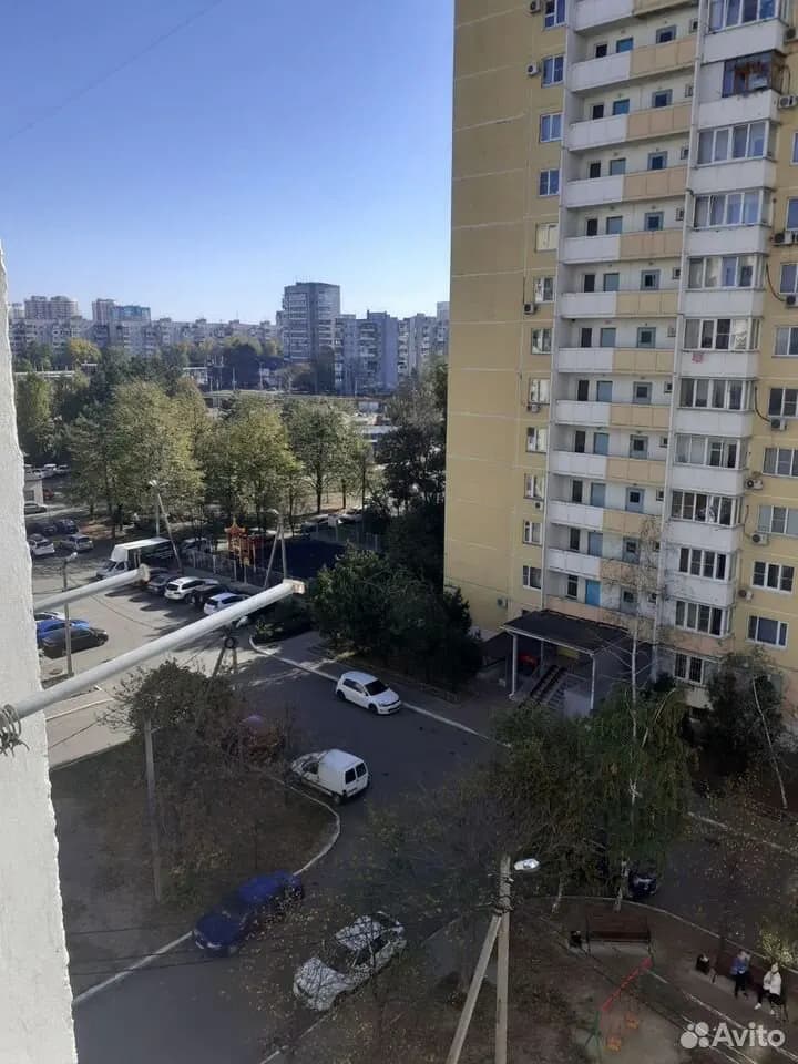 Продается 2-комн. квартира, 59.6 м²