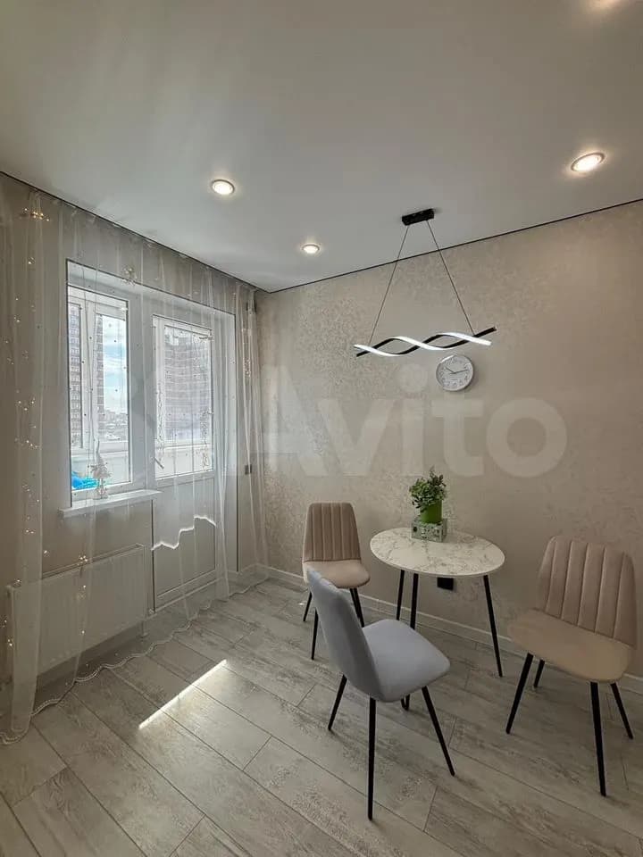 Продается 1-комн. квартира, 42 м² — фото 3