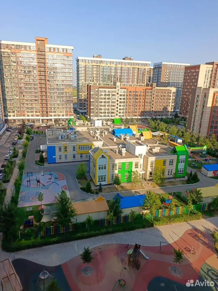 Продается 2-комн. квартира, 57.7 м² — фото 2