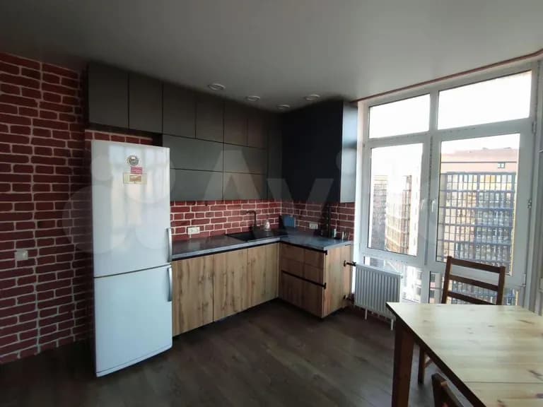 Продается 2-комн. квартира, 67.2 м² — фото 2