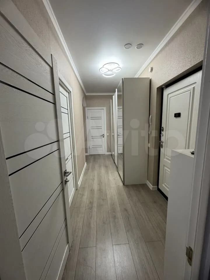 Продается 2-комн. квартира, 57.3 м² — фото 2