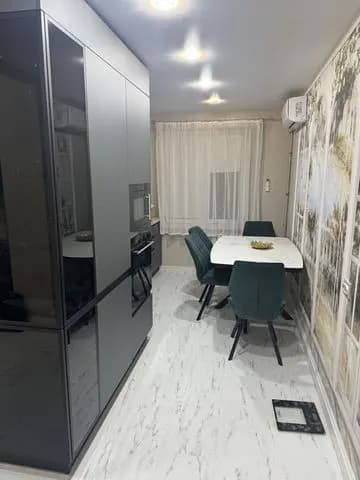 Продается 3-комн. квартира, 70 м² — фото 2