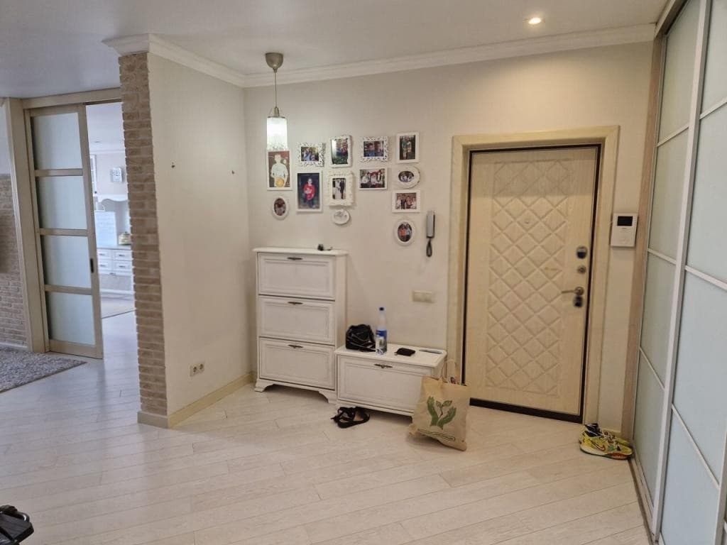Продается 3-комн. квартира, 90 м² — фото 2