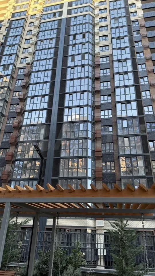Продается 2-комн. квартира, 67 м² — фото 2