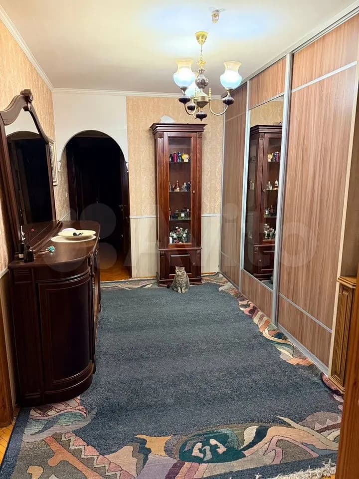 Продается 4-комн. квартира, 93 м²