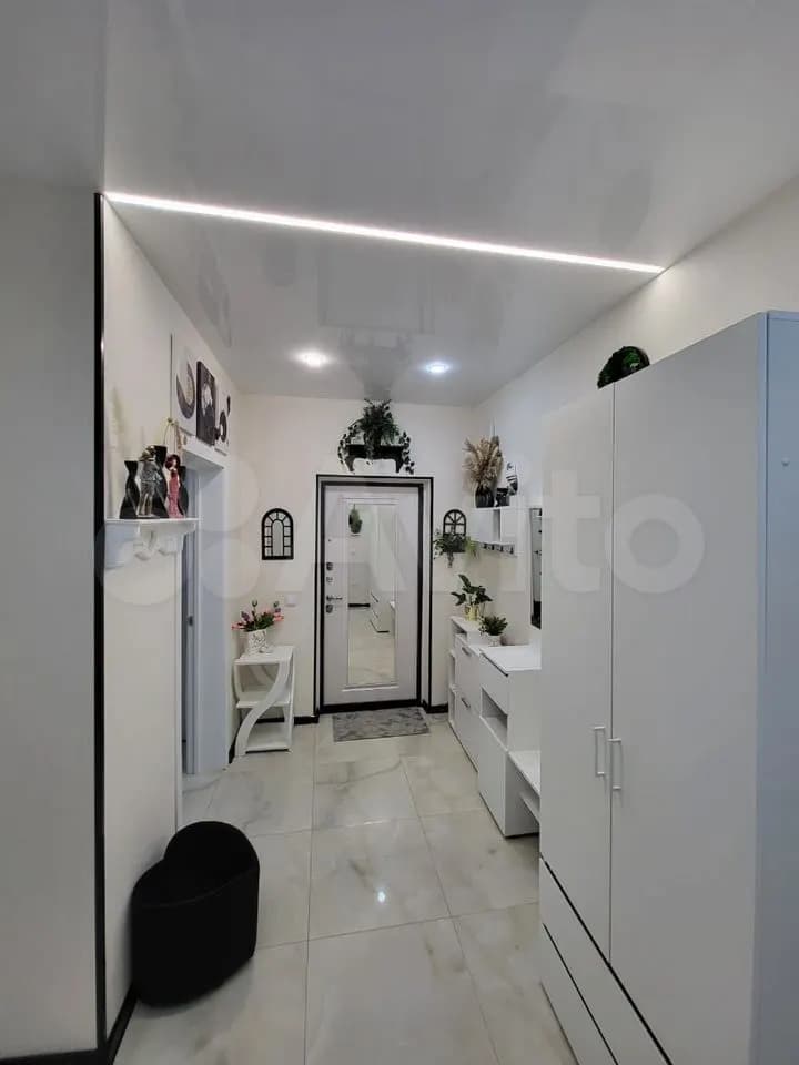 Продается 2-комн. квартира, 60.5 м² — фото 2