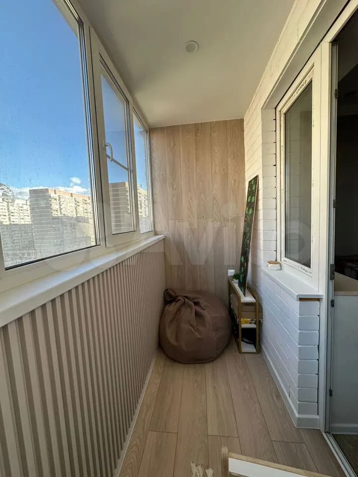Продается 2-комн. квартира, 60.3 м² — фото 2