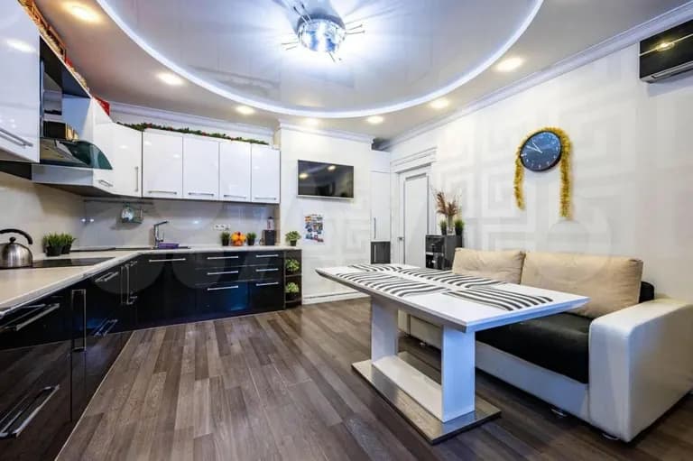 Продается 3-комн. квартира, 94.6 м²