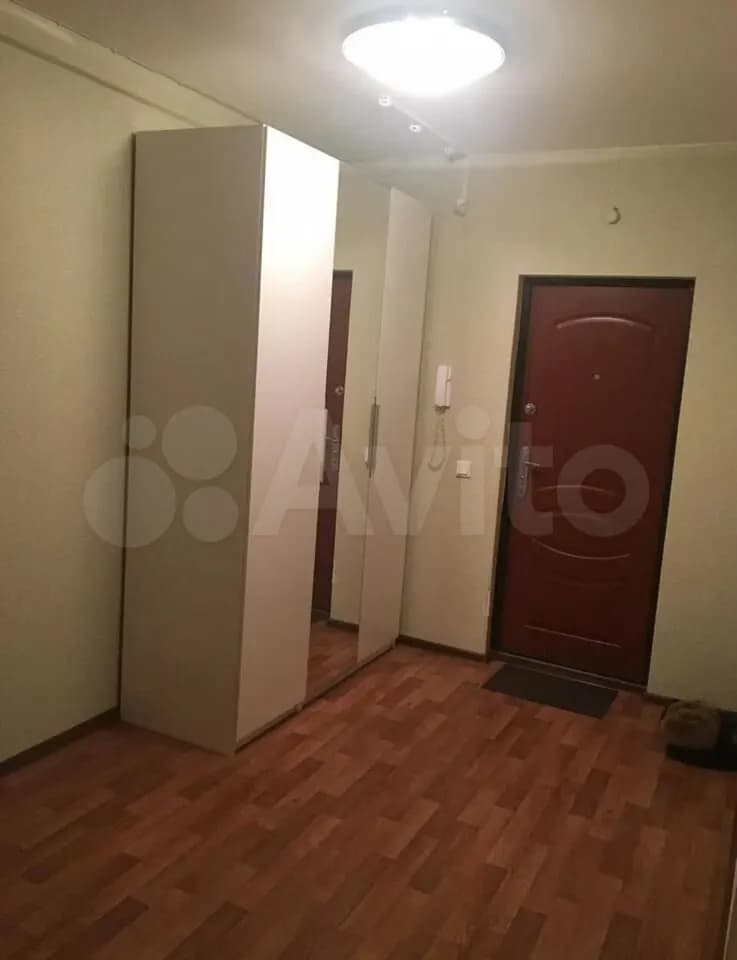 Продается 2-комн. квартира, 65 м² — фото 2