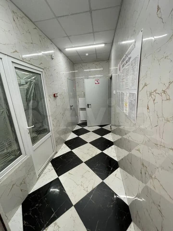 Продается 2-комн. квартира, 64.6 м² — фото 2