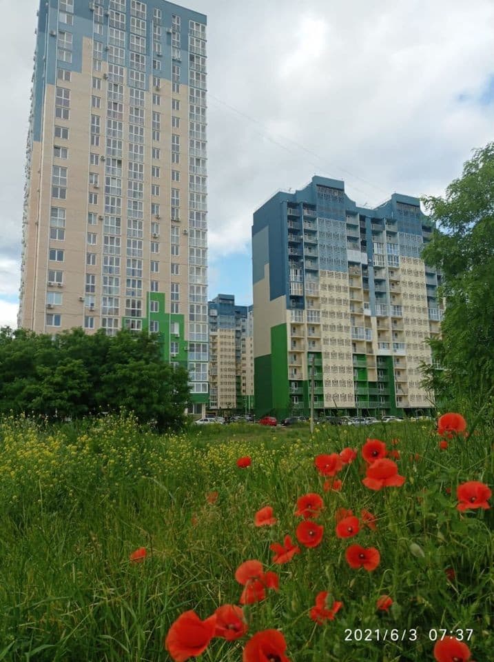 Продается 2-комн. квартира, 72 м²