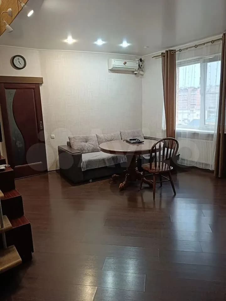 Продается 4-комн. квартира, 93 м²