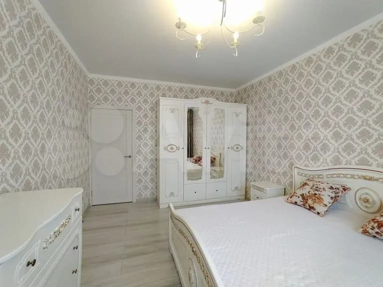 Продается 2-комн. квартира, 60.2 м²