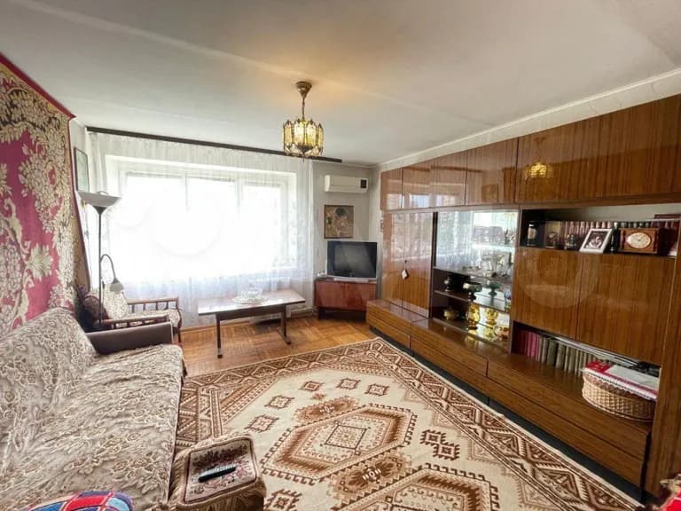 Продается 3-комн. квартира, 61.3 м²