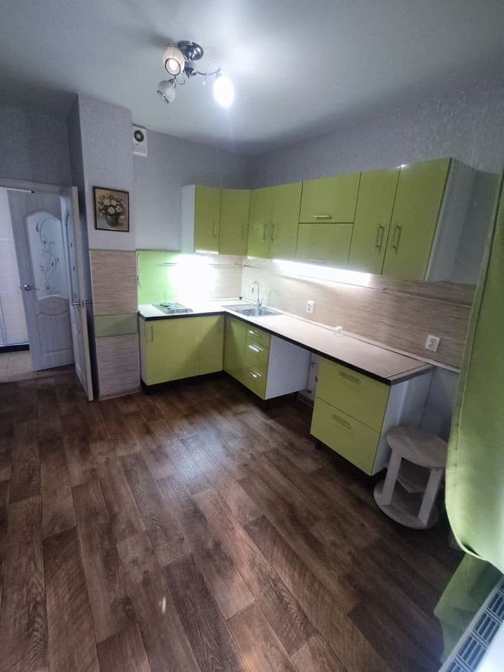 Продается 1-комн. квартира, 45 м² — фото 4