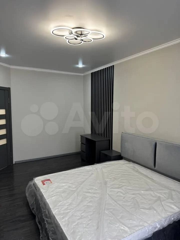 Продается 1-комн. квартира, 42.8 м² — фото 2