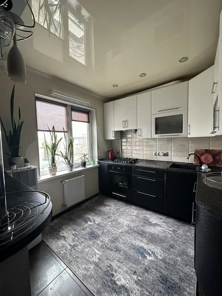 Продается 2-комн. квартира, 48 м²