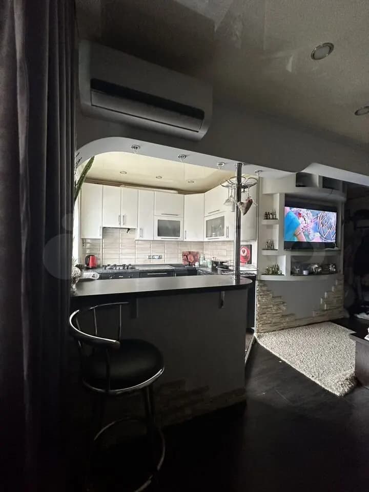 Продается 2-комн. квартира, 48 м² — фото 2