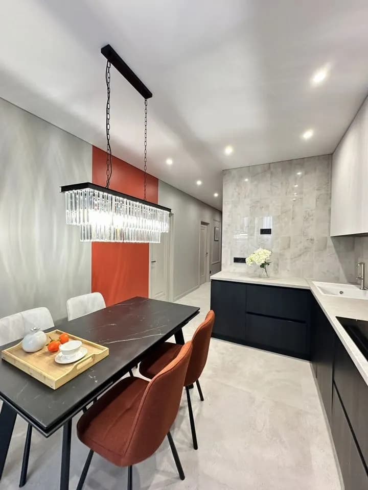 Продается 2-комн. квартира, 61.1 м²