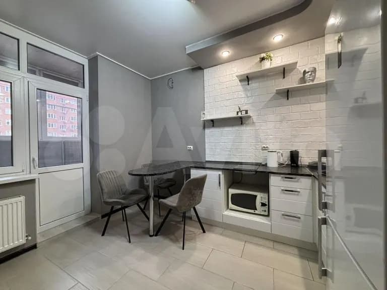 Продается 1-комн. квартира, 37 м² — фото 2