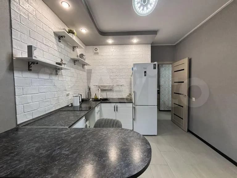 Продается 1-комн. квартира, 37 м² — фото 3