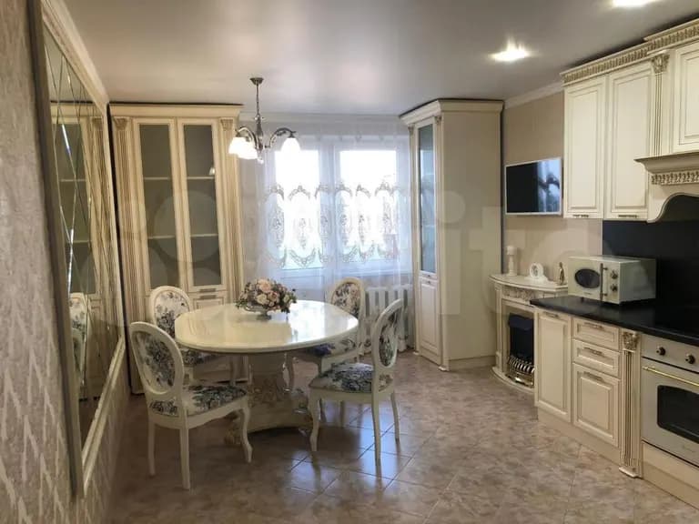 Продается 3-комн. квартира, 95.7 м²