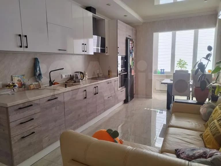 Продается 2-комн. квартира, 52.2 м²