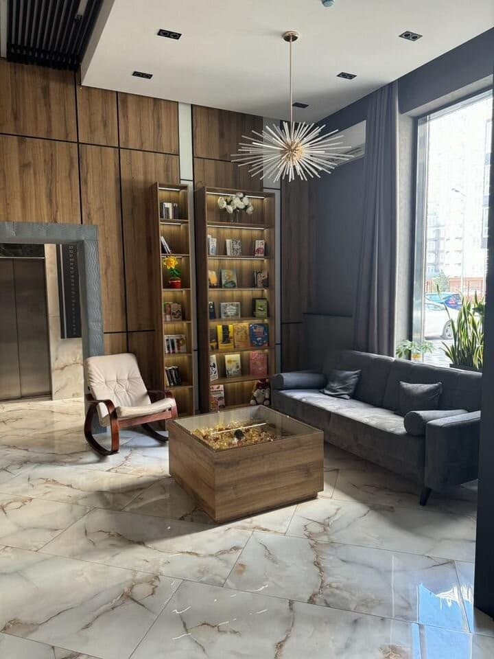 Продается 3-комн. квартира, 145 м² — фото 2