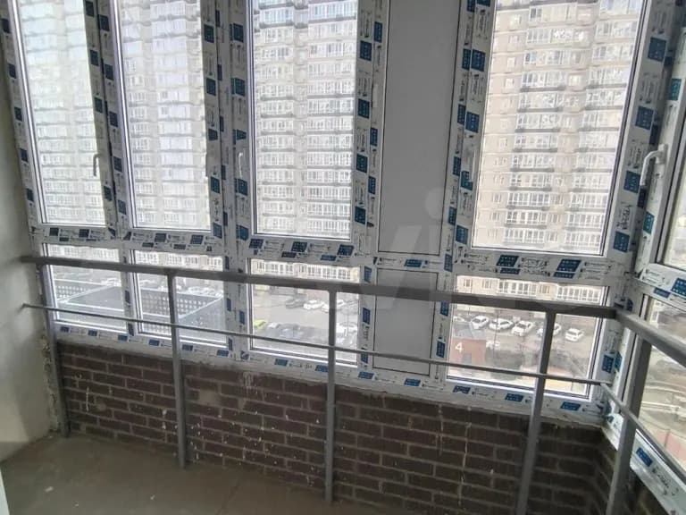 Продается 2-комн. квартира, 63 м² — фото 2