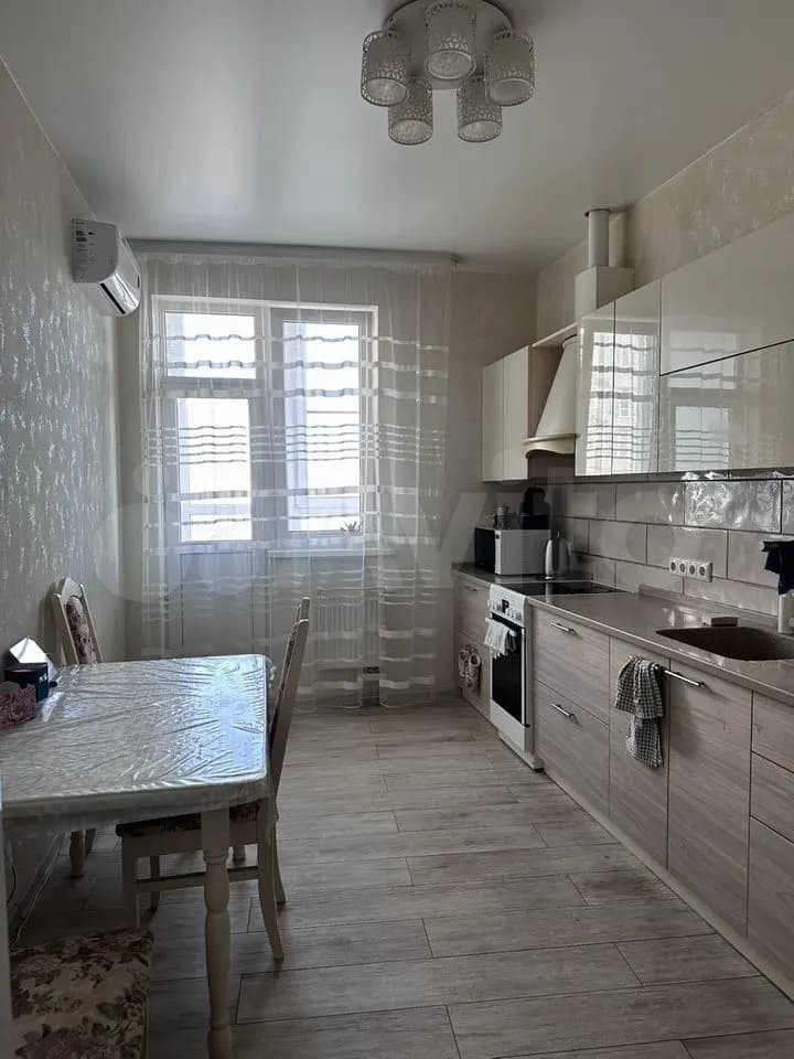 Продается 2-комн. квартира, 67 м²