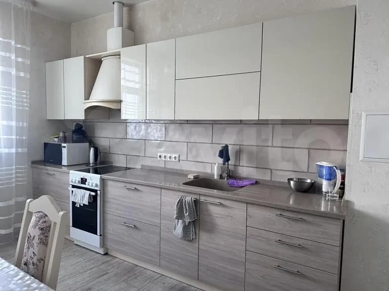 Продается 2-комн. квартира, 67 м² — фото 2