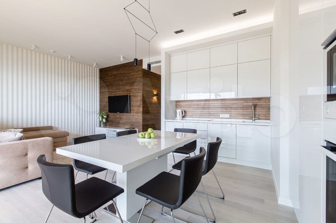Продается 3-комн. квартира, 92 м² — фото 2