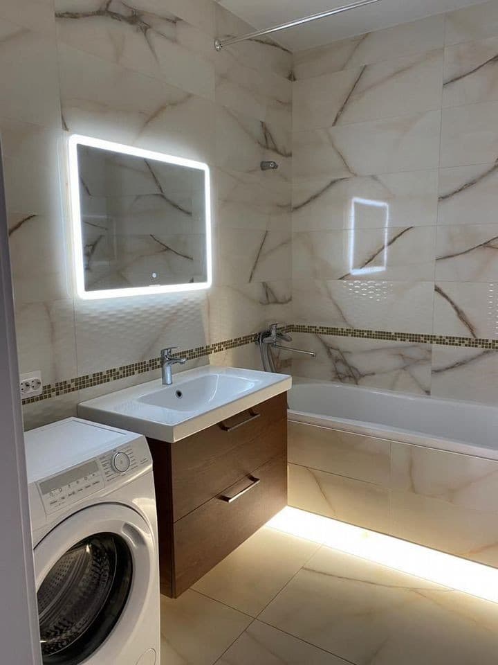 Продается 3-комн. квартира, 82.4 м²